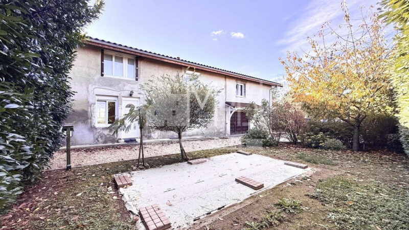 Maison-Bourg-en-Bresse-6-pieces-141-m2