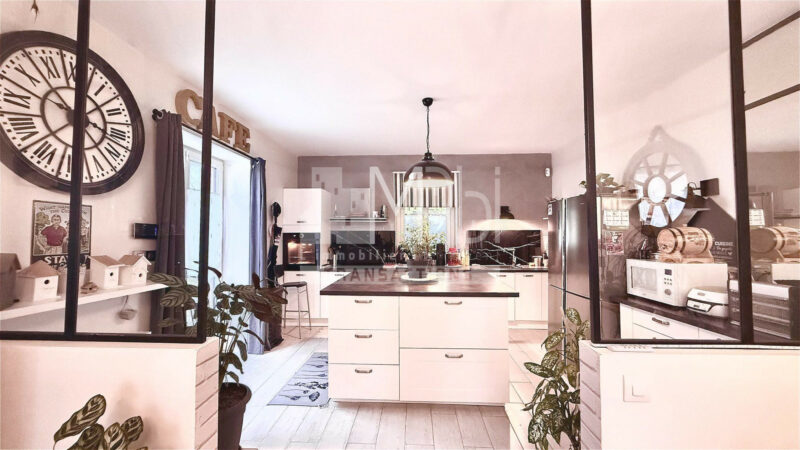 Propriete-de-19354-m2-sur-une-parcelle-arboree-de-4-504-m2-1