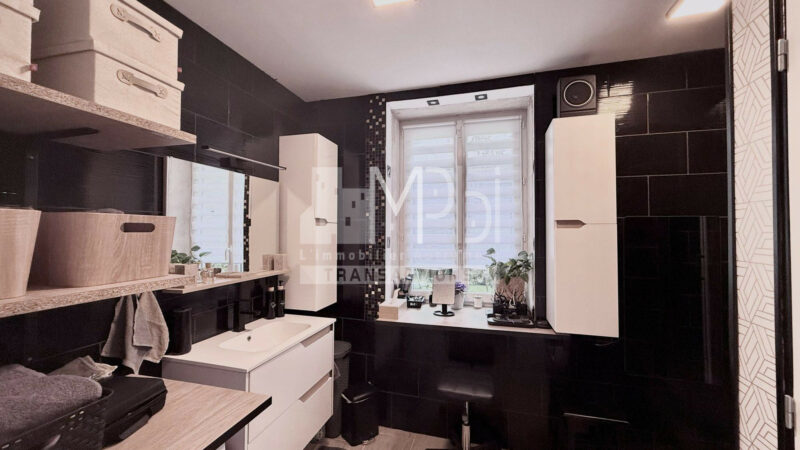 Propriete-de-19354-m2-sur-une-parcelle-arboree-de-4-504-m2-10