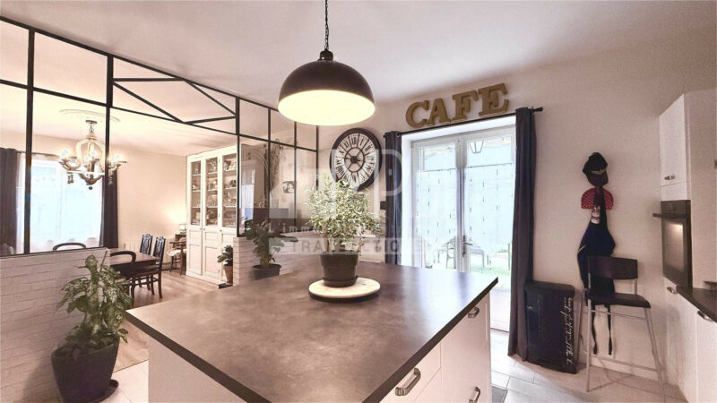 Propriete-de-19354-m2-sur-une-parcelle-arboree-de-4-504-m2-2