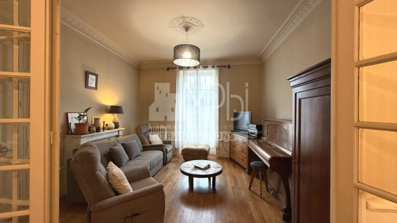 Quartier-gare-Maison-de-caractere-avec-jardin-a-renover-2