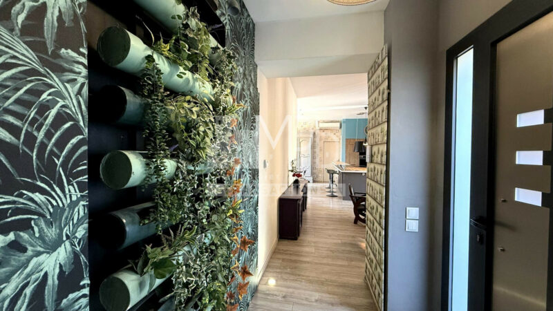 Villa-contemporaine-221-m²-avec-piscine-et-appartement-independant-4