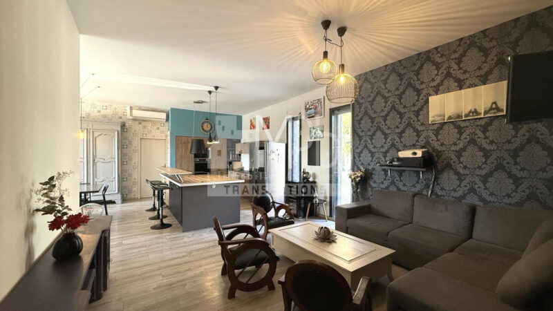 Villa-contemporaine-221-m²-avec-piscine-et-appartement-independant-5