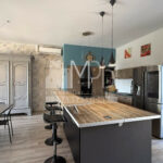 Villa-contemporaine-221-m²-avec-piscine-et-appartement-independant-7