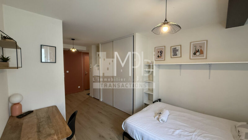 Studio-entierement-renove-vendu-meuble-1