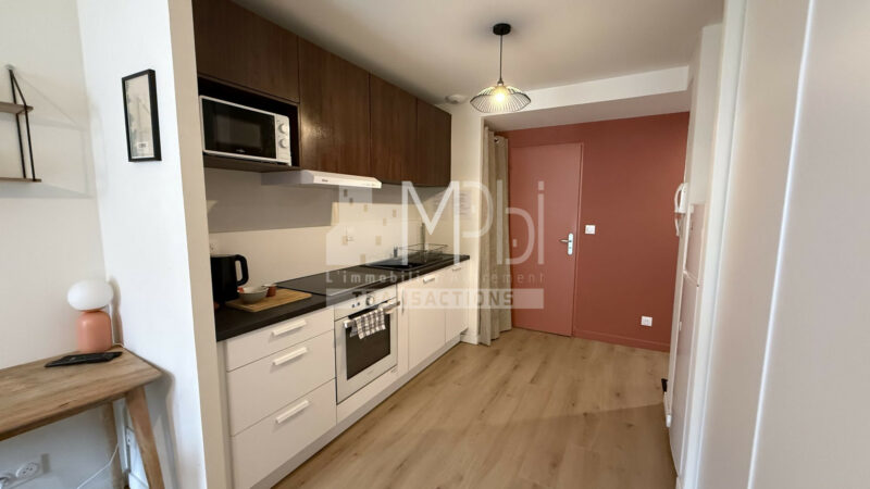 Studio-entierement-renove-vendu-meuble-5