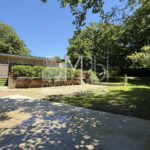 Villa-contemporaine-221-m²-avec-piscine-et-appartement-independant-4
