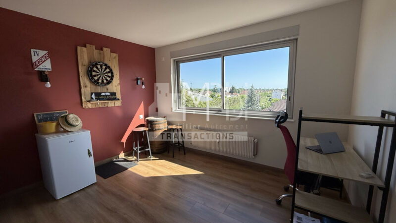 Appartement-T3-de-6488-m²-entierement-refait-11