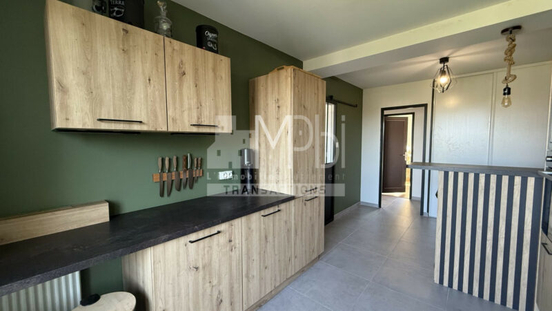 Appartement-T3-de-6488-m²-entierement-refait-9