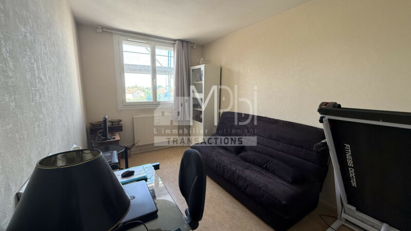 Appartement-T4-de-9256-m²-–-Vendu-loue-7