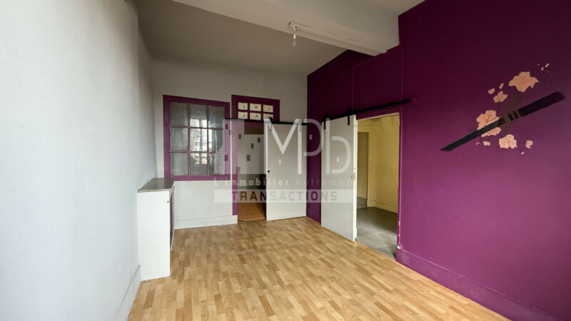 Appartement-de-type-T1T1-bis-a-renover-Centre-BOURG-EN-BRESSE-1