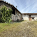 Ensemble-de-dependances-sur-une-parcelle-de-1094m2-constructible-2