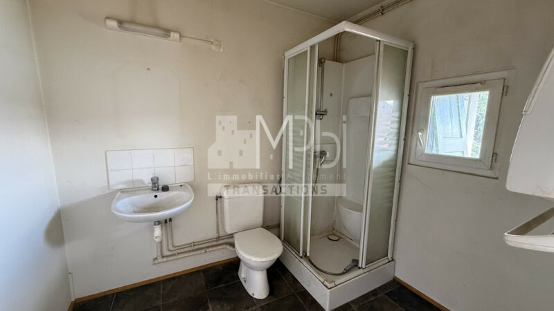 Studio-de-32m2-avec-balcon-a-renover-5
