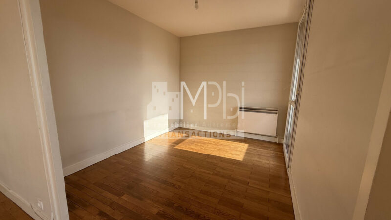 Appartement-T3-de-7365-m²-avec-balcon-et-loggia-1