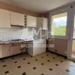 Appartement-T3-de-7365-m²-avec-balcon-et-loggia-7