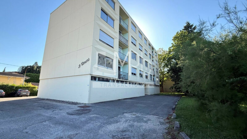 Appartement-T2-de-4472-m²-avec-garage-et-cave-–-Peronnas-1