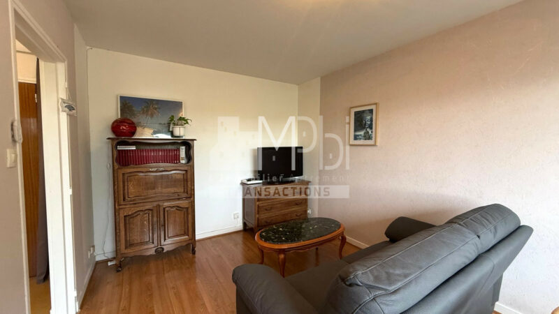 Appartement-T2-de-4472-m²-avec-garage-et-cave-–-Peronnas-4