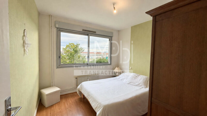 Appartement-T2-de-4472-m²-avec-garage-et-cave-–-Peronnas-8