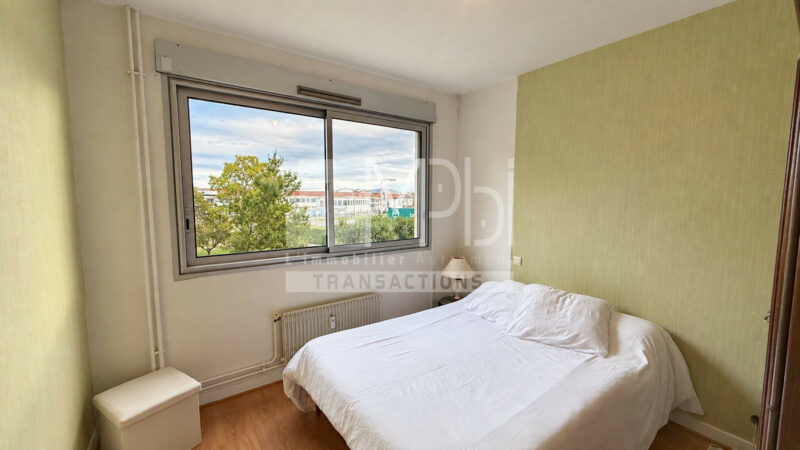 Appartement-T2-de-4472-m²-avec-garage-et-cave-–-Peronnas-9