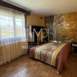Maison-129-m²-avec-grand-terrain-et-double-garage-9