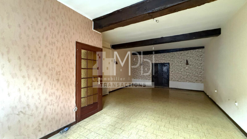 Appartement-a-renover-Surface-de-11550m2-1