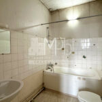 Appartement-a-renover-Surface-de-11550m2-8