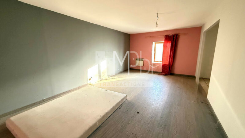 Maison-de-village-a-Montrevel-166m2-4-chambres-11
