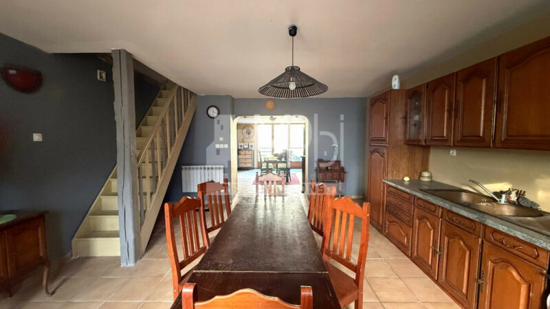 Maison-de-village-a-Montrevel-166m2-4-chambres-6
